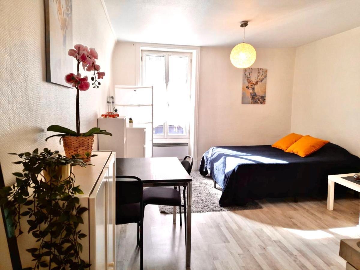 Cosy Fontainebleau Apartment Exterior photo
